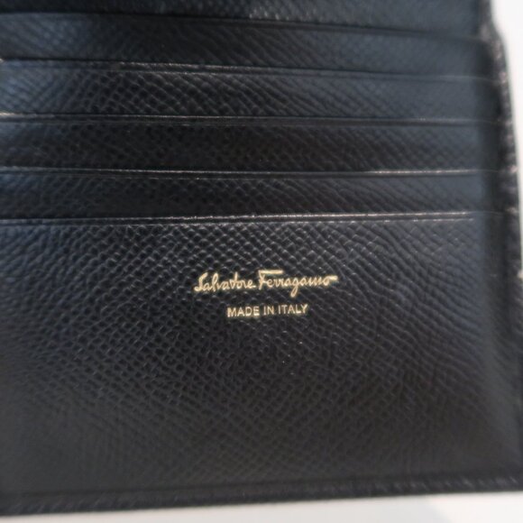 Salvatore Ferragamo Black Pebbled Leather Wallet - Picture 3 of 7